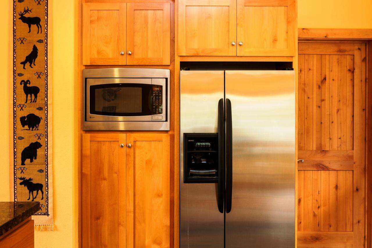 5-Star Luxury Tahoe Cabin! Great Location! Pool Table!Darts! Poker! Ping Pong! Games! South Lake Tahoe Kültér fotó